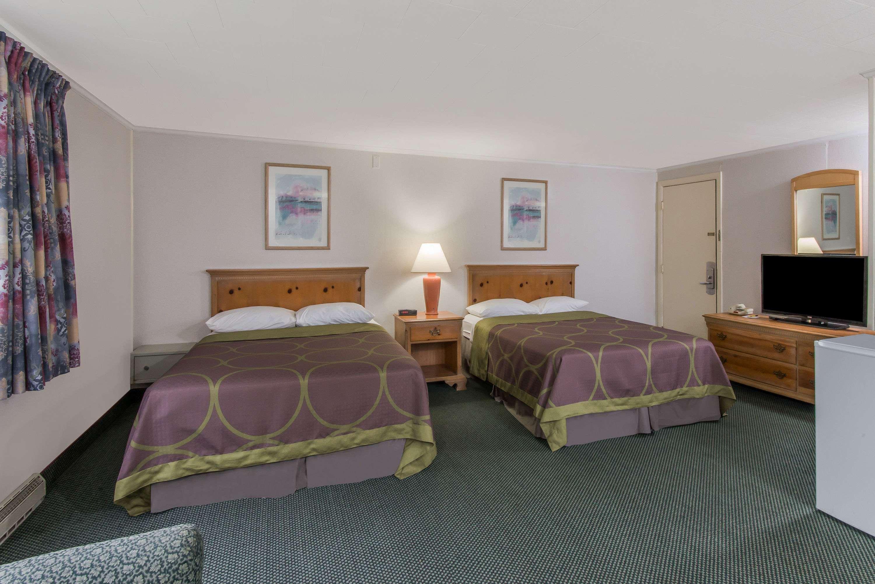 ซูเปอร์ 8 บาย วินด์แฮม เวสต์ ยาร์มัท ไฮแอนนิส/เคปคอด Hotel เวสต์ ยาร์มัธ ภายนอก รูปภาพ